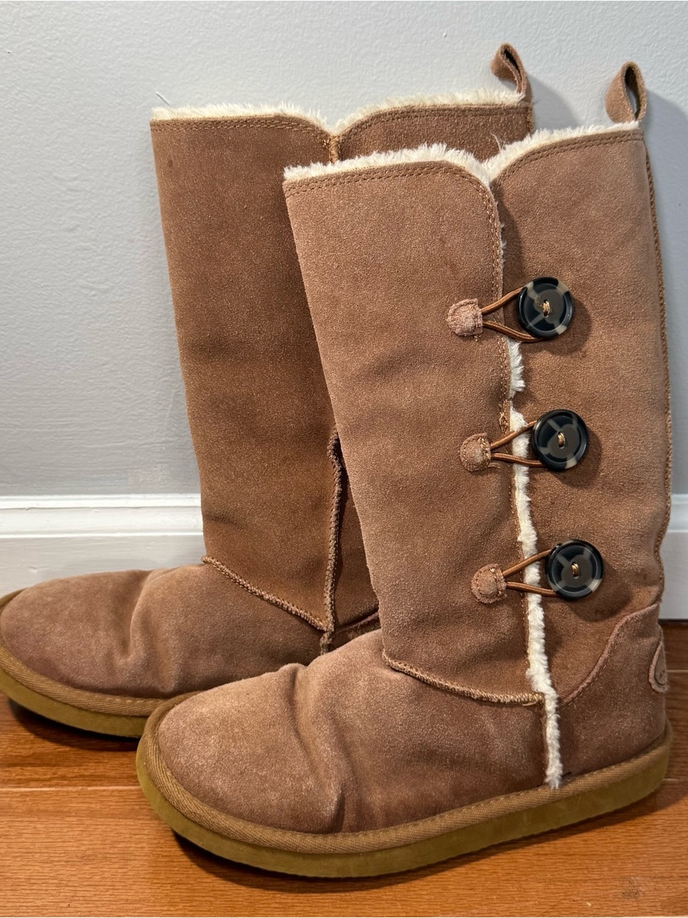 American Eagle Outfitters boots buttons winter boots